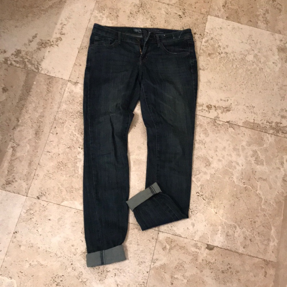Low rise skinny jeans